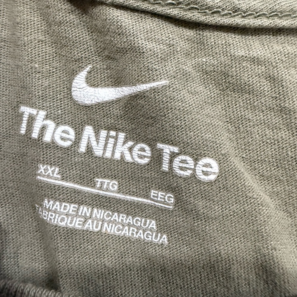 Nike tee - Picture 5 of 5